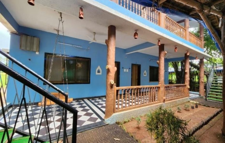 Saguna Baug’s Row House