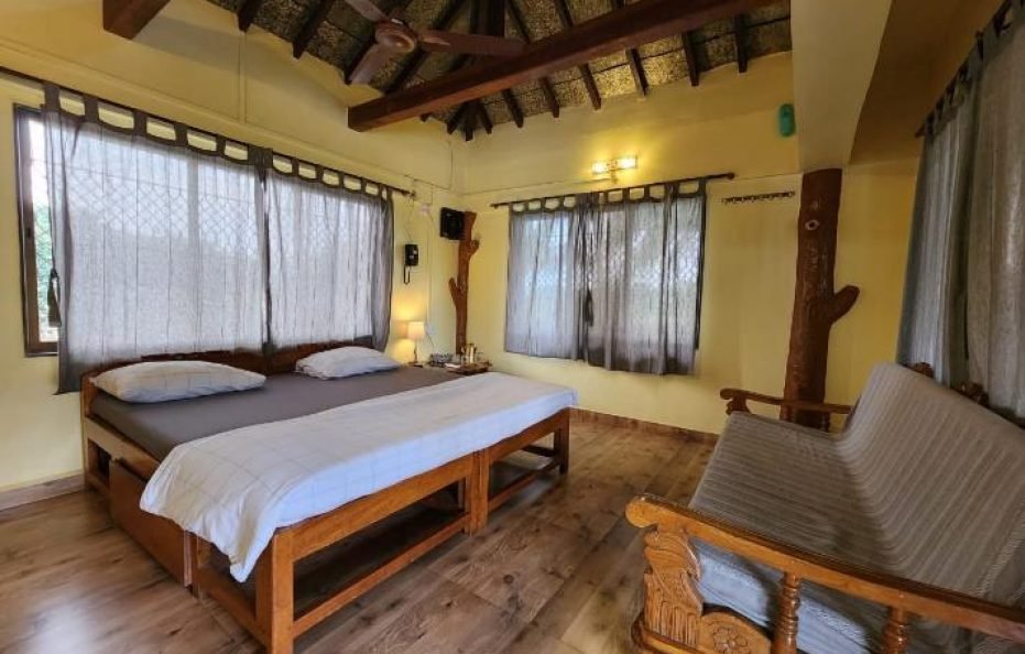 Saguna Baug’s Classic Pond House