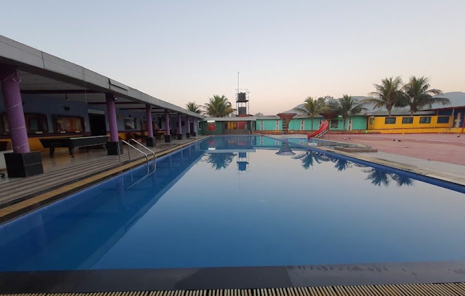 007 Universe Resort in Karjat