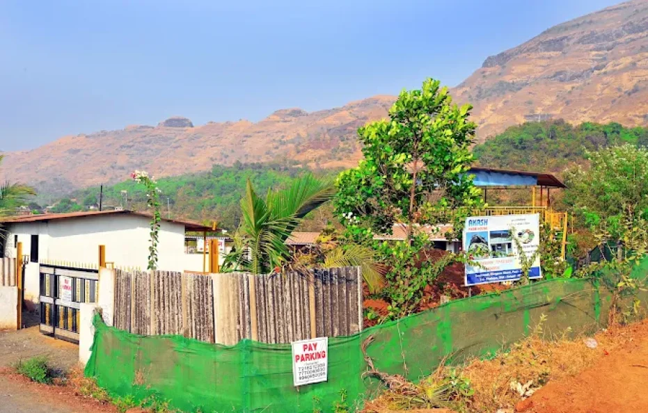 Akash Farm & Sondai Fort Trekk Karjat
