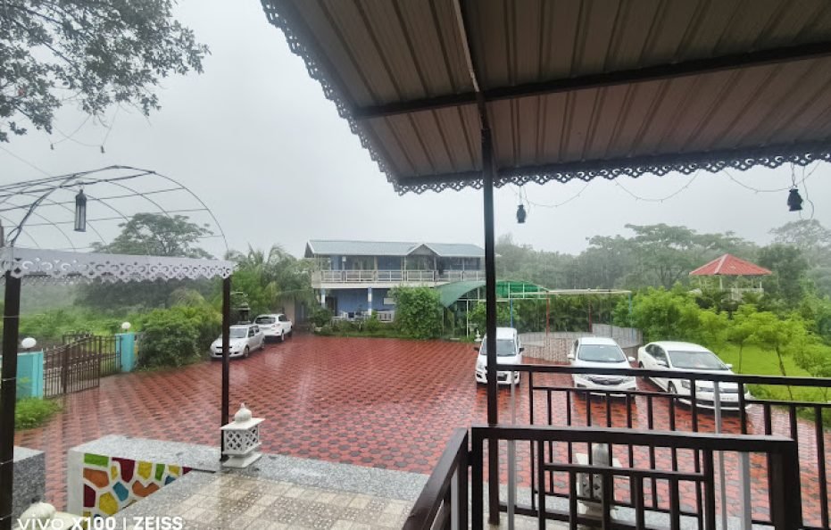 BHF Farmhouse & Villa Karjat