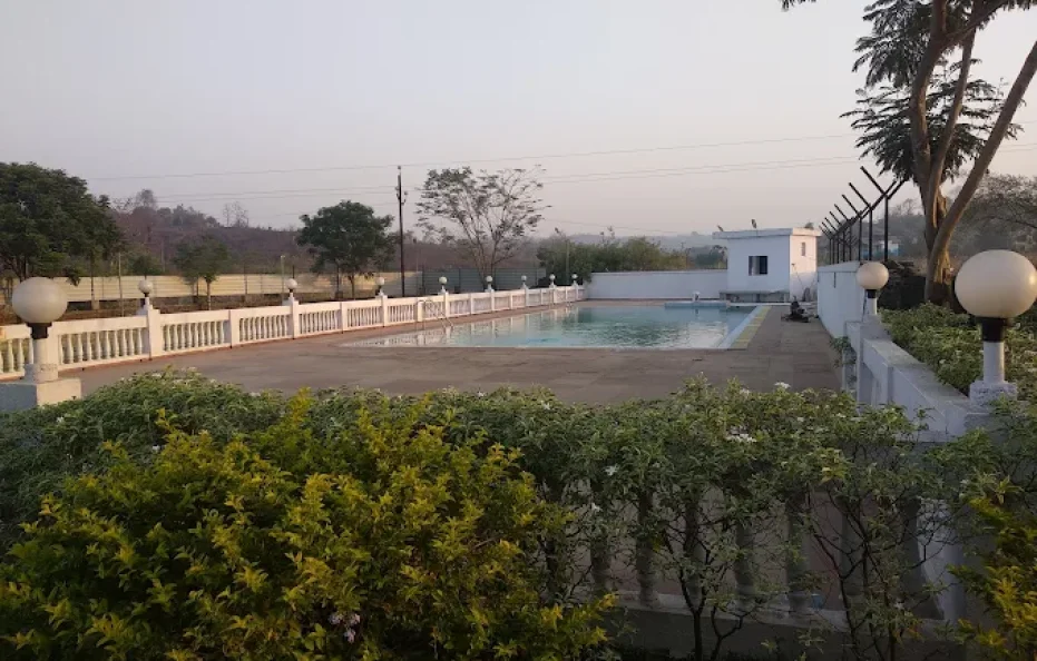 LossaPa Resort Neral