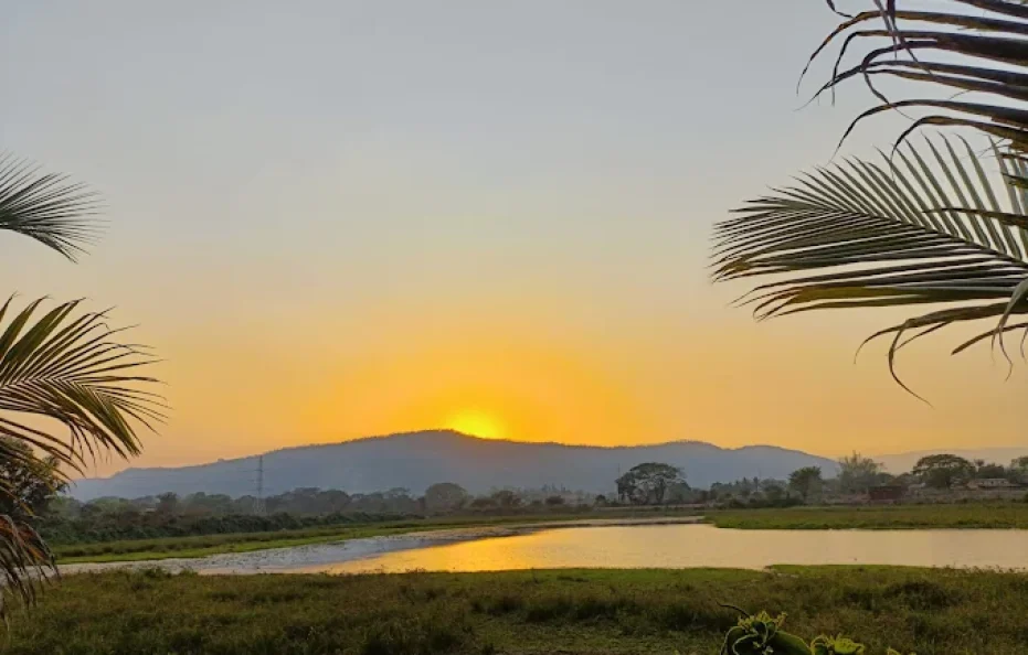 Red Sun The Lake Front Resort Karjat