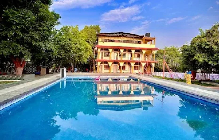 SAN Farmhouse & Resort