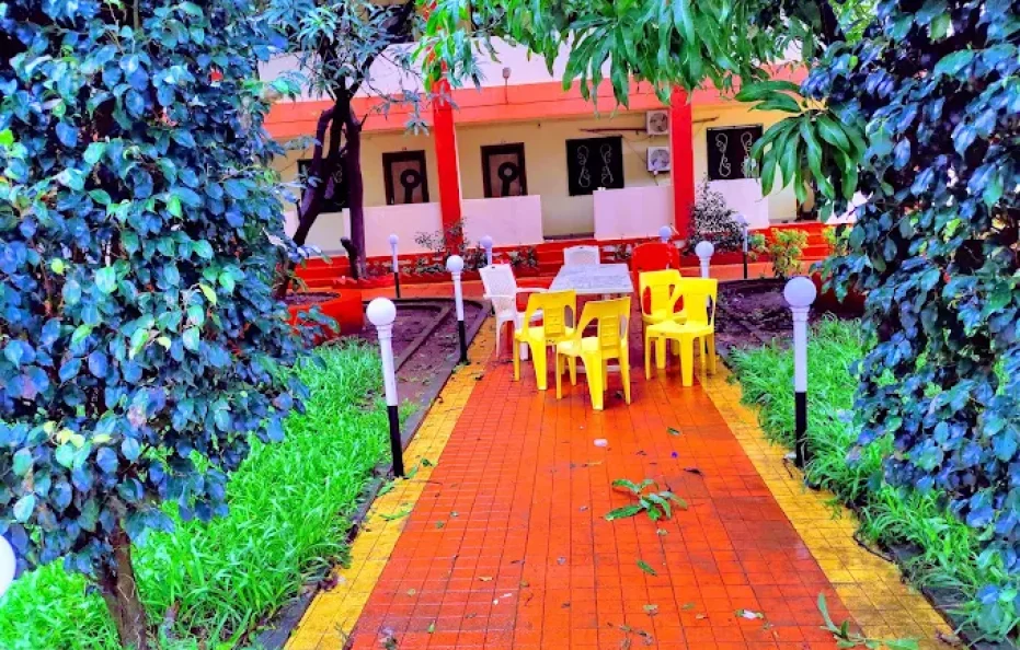 SMT Resort Neral