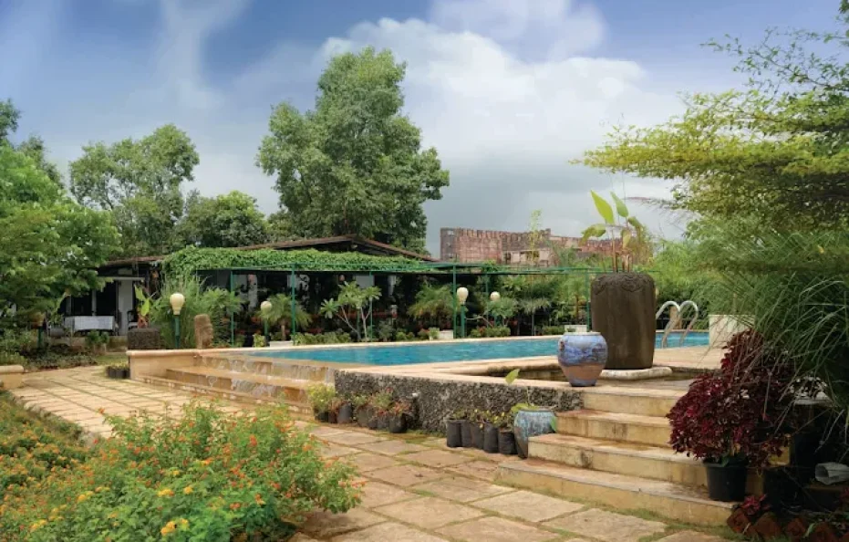 Tooth Mountain Farms Karjat