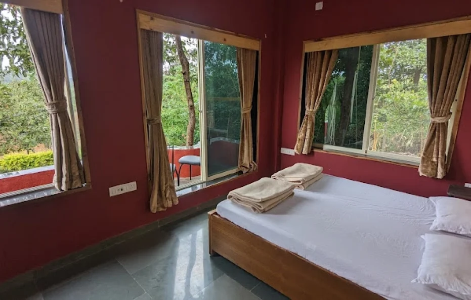 River Trail Cottage Stay Karjat