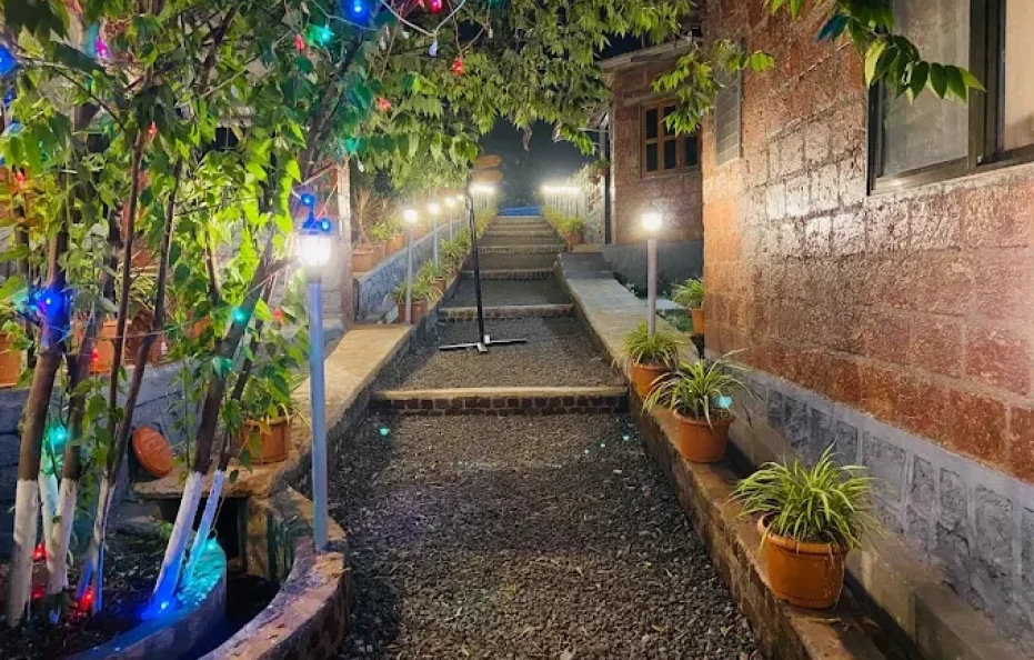 Saveda Farm & Cottages Karjat