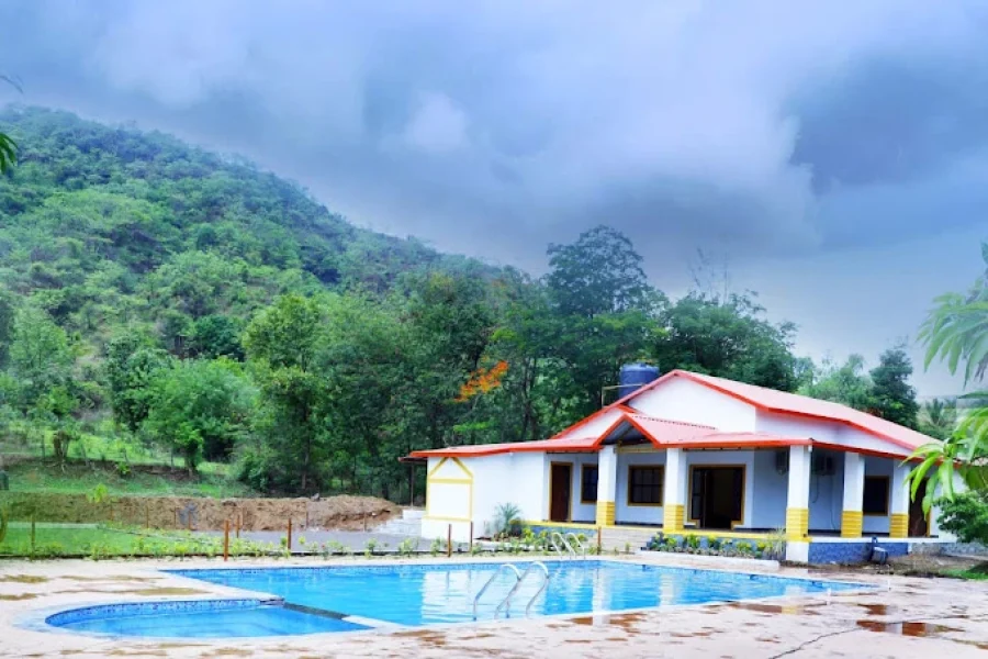Sunny Farms Karjat