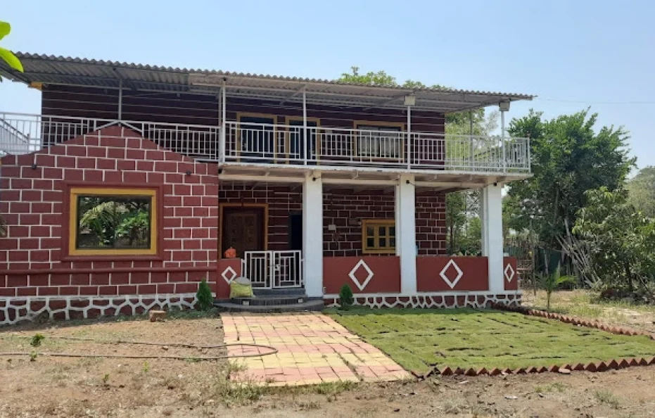 Leo Cafe Karjat