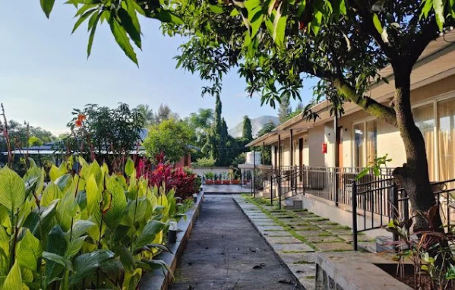 Unwind Farmhouse Karjat
