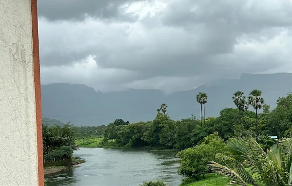 Loveins Farmhouse Karjat