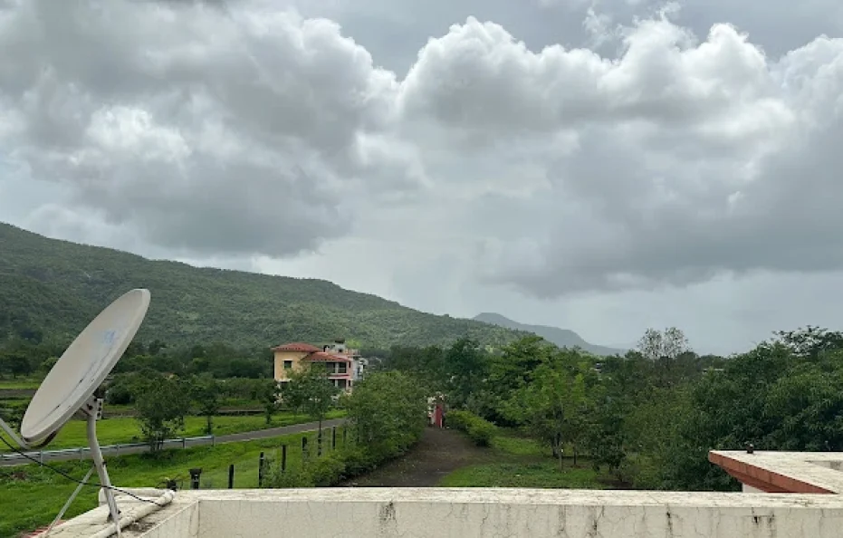 Loveins Farmhouse Karjat