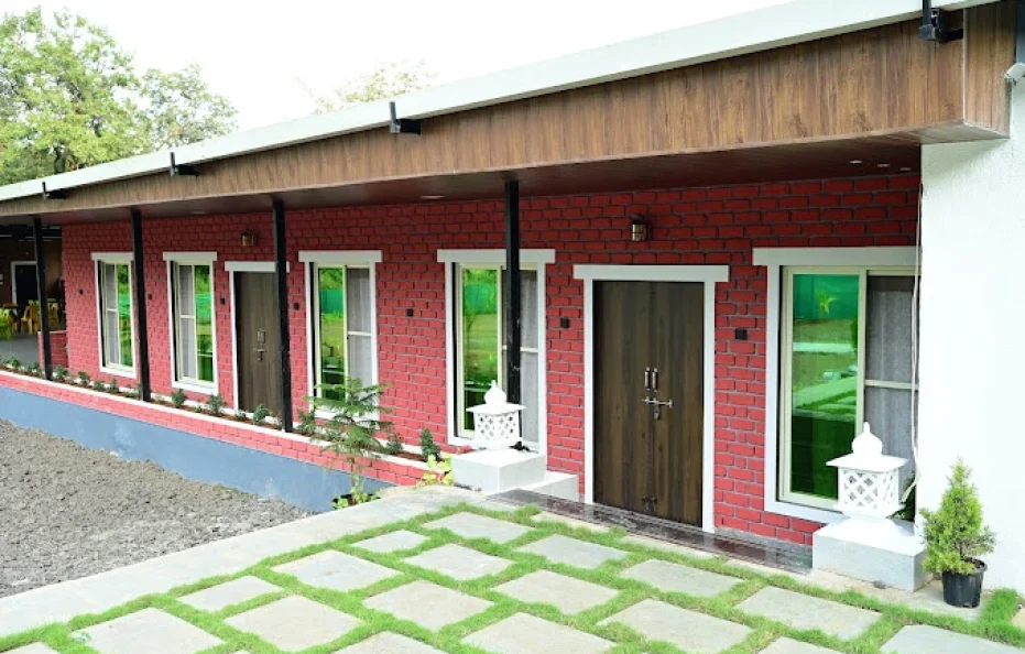 Mount Mention Farm Bhivpuri