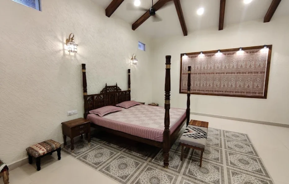 Nirrvana Organic Farmhouse Khadawali