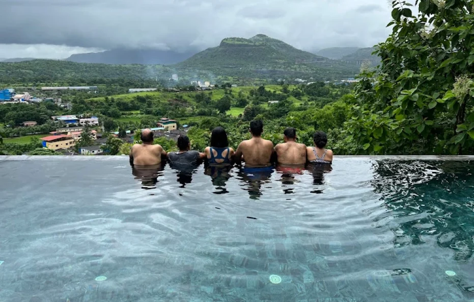 Paashaan Karjat