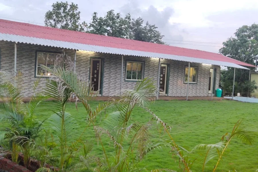 Pinewood Galaxy FarmHouse Titwala