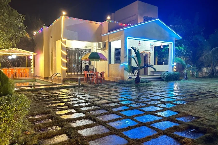 White House Farm Titwala