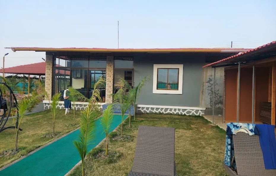 7 Mountains Farm Asangaon