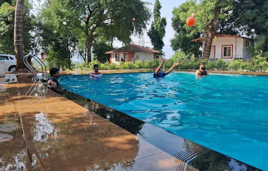 Dsouza’s Nature Farm Vangani