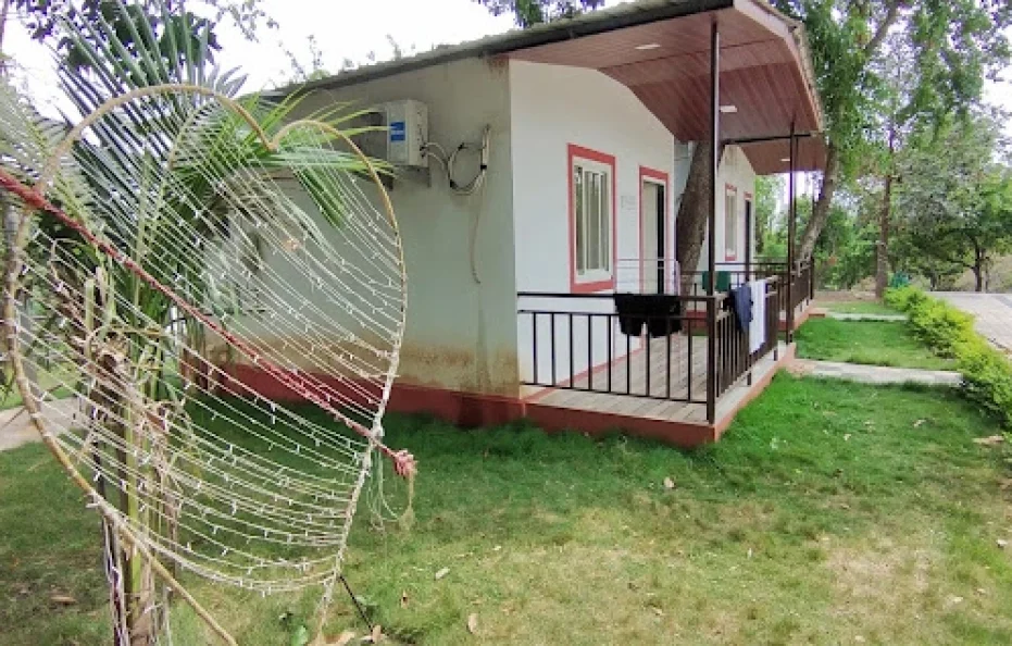 Dsouza’s Nature Farm Vangani