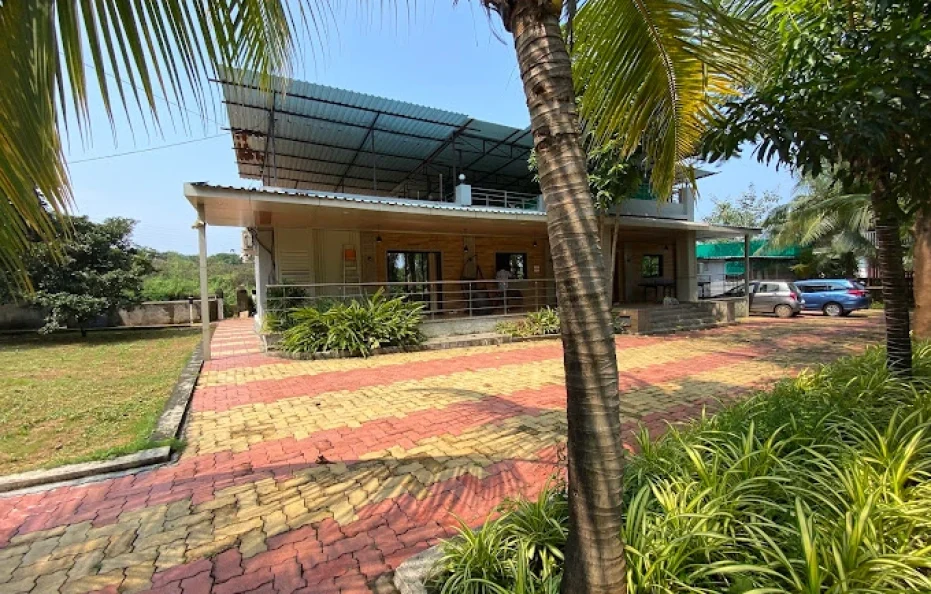 Jumbo Pool Villa Titwala