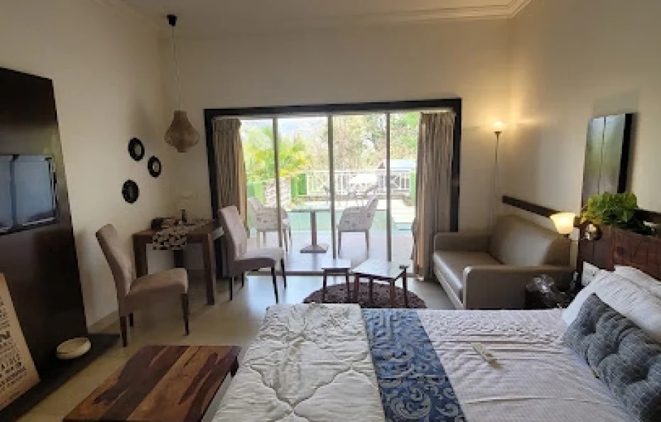 La Paraiso Karjat