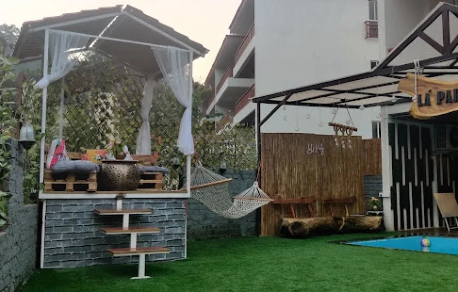 La Paraiso Karjat