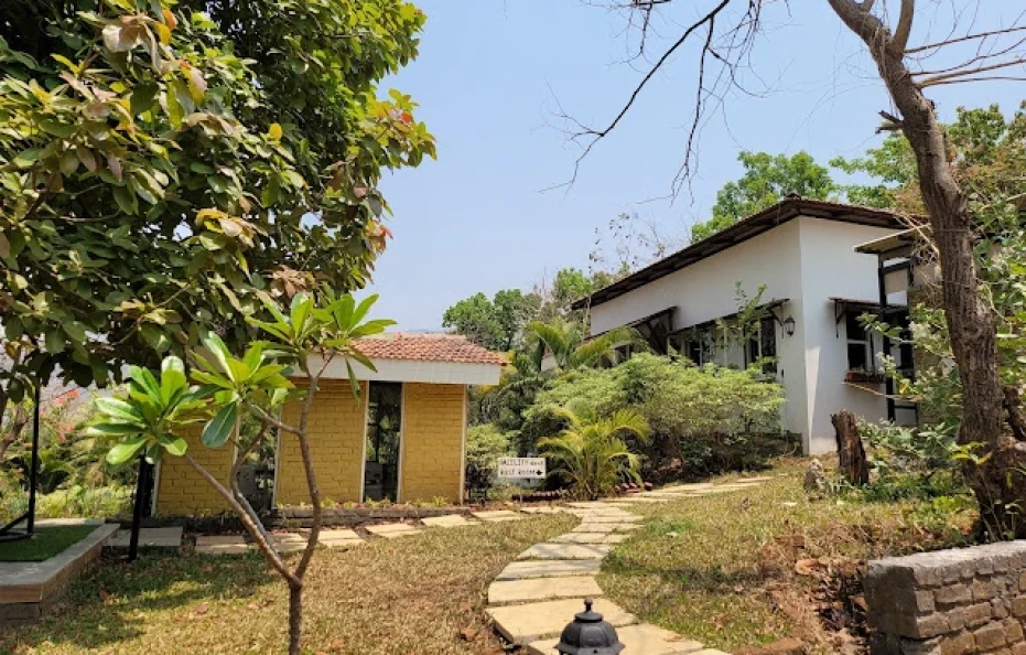 La Paraiso Karjat