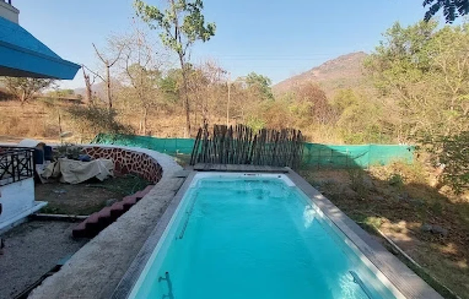 Lakeside Boheme Inn Karjat