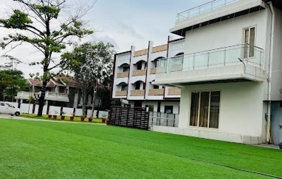 Misty Blues Villas & Resort Lonavala