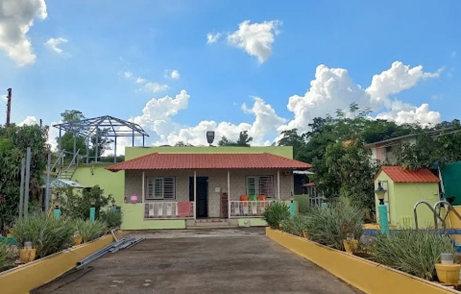 Nazneen Farmhouse Vangani