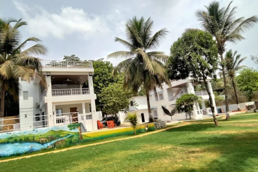 Pineapple Stay Khopoli