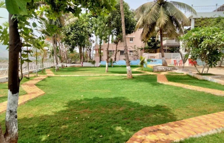 Pineapple Stay Khopoli