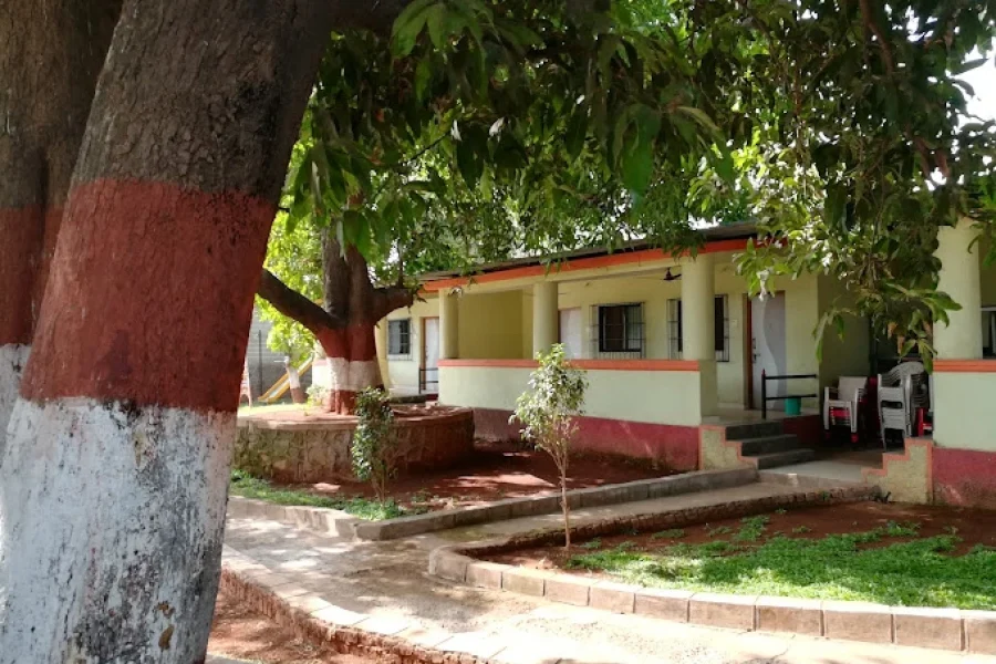 Saloni Resort Vangani