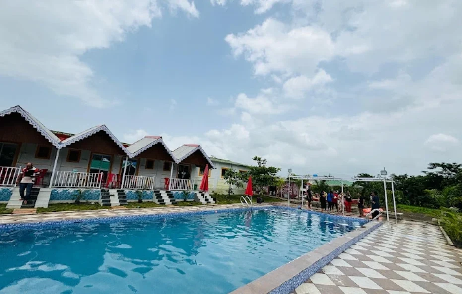 Sun & Moon Farms & Resort Karjat by Travell18