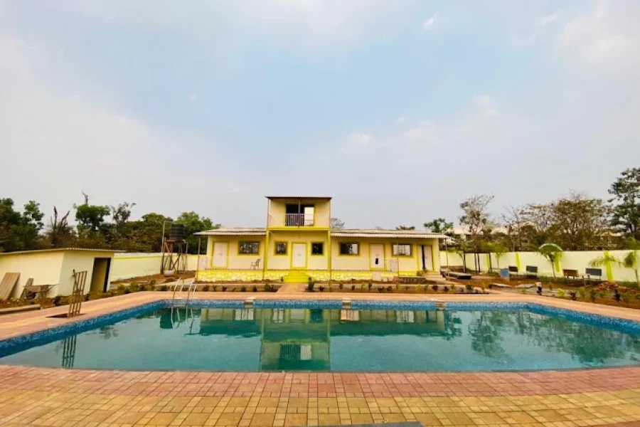 Sunshine Farmhouse Titwala