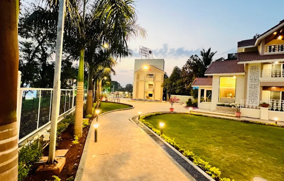 The Grand Leela Resort Khopoli