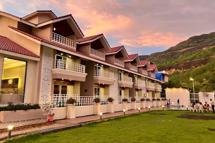 The Grand Leela Resort Khopoli