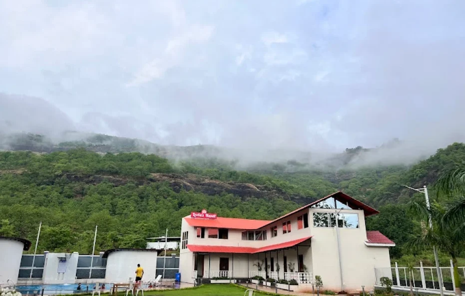 The Grand Leela Resort Khopoli