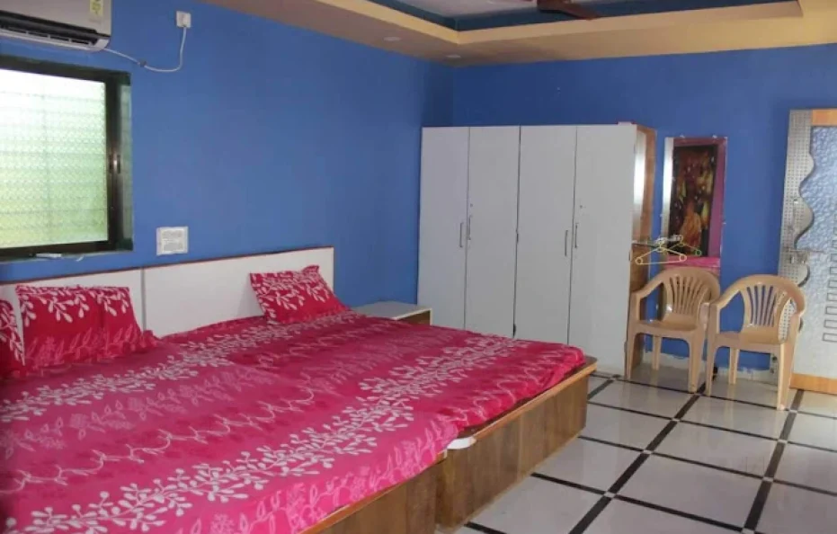 Tia Holidays Karjat