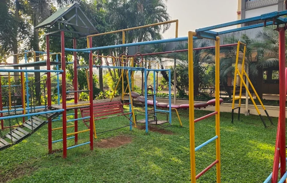UK’s Resort Khopoli