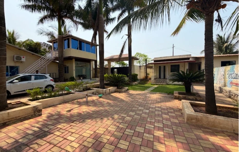 UV Farmhouse Karjat