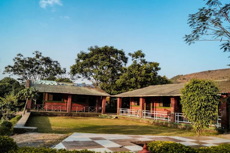 Whispering Peepul Resort Vangani