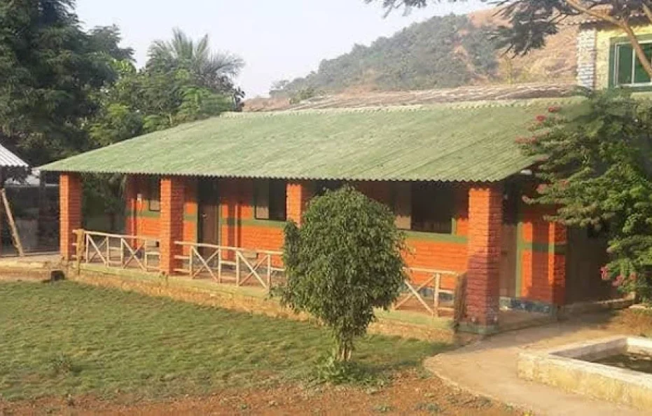 Whispering Peepul Resort Vangani