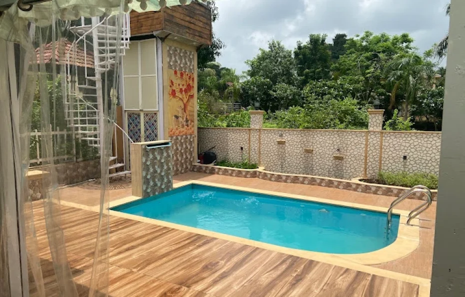 Woodnstone Kalyan